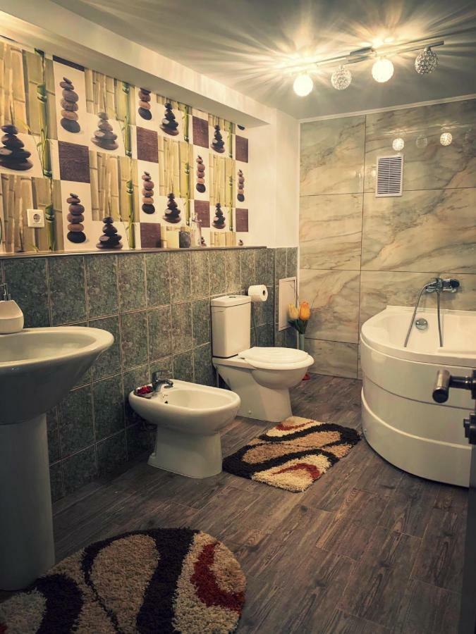 Lux Apartament Zalău Εξωτερικό φωτογραφία